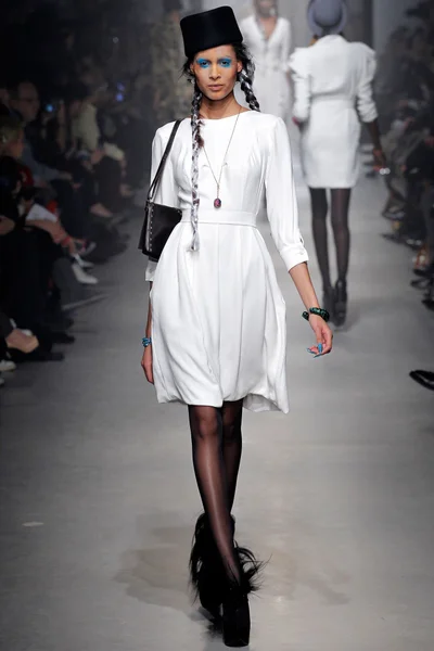 Look 6